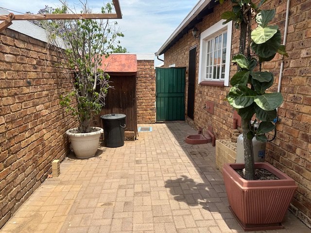 3 Bedroom Property for Sale in Honeydew Gauteng