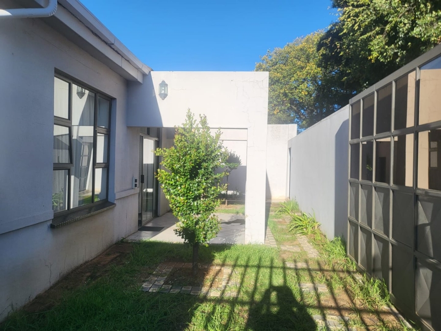 3 Bedroom Property for Sale in Regents Park Gauteng