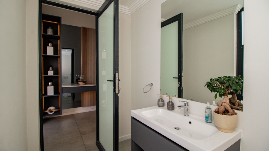 3 Bedroom Property for Sale in Serengeti Lifestyle Estate Gauteng