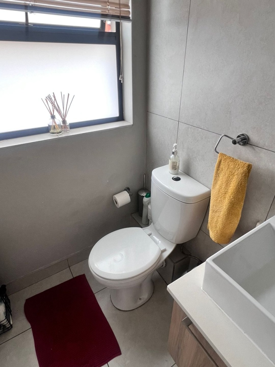 To Let 3 Bedroom Property for Rent in Modderfontein Gauteng