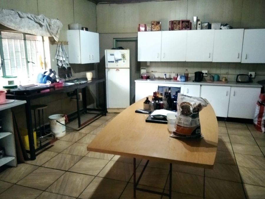 Commercial Property for Sale in Magaliesmoot AH Gauteng