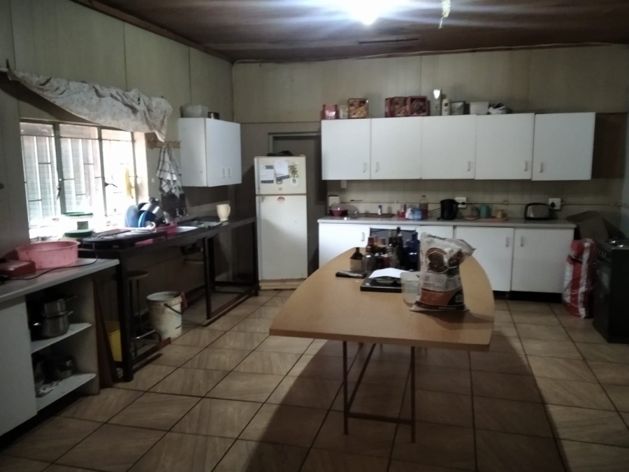 Commercial Property for Sale in Magaliesmoot AH Gauteng