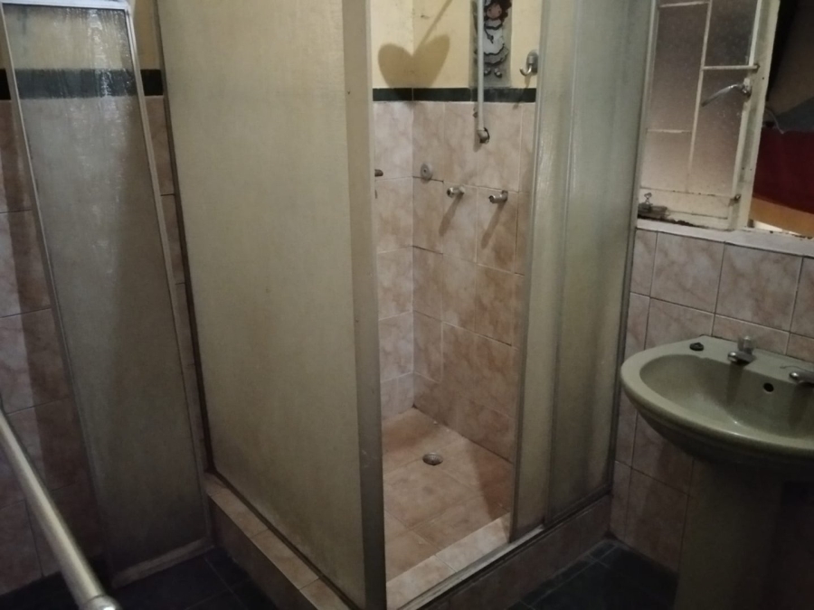 Commercial Property for Sale in Magaliesmoot AH Gauteng