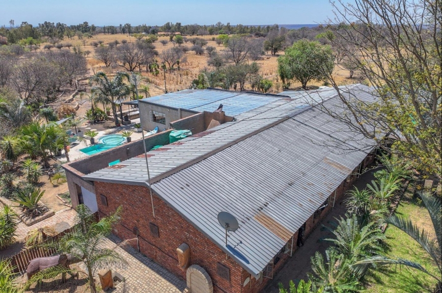 Commercial Property for Sale in Grootvaly AH Gauteng