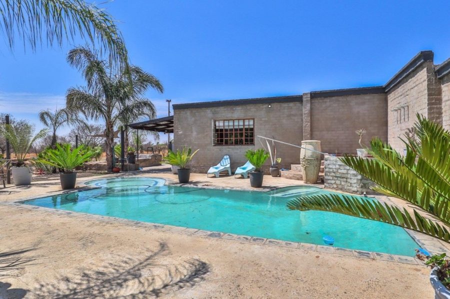 Commercial Property for Sale in Grootvaly AH Gauteng