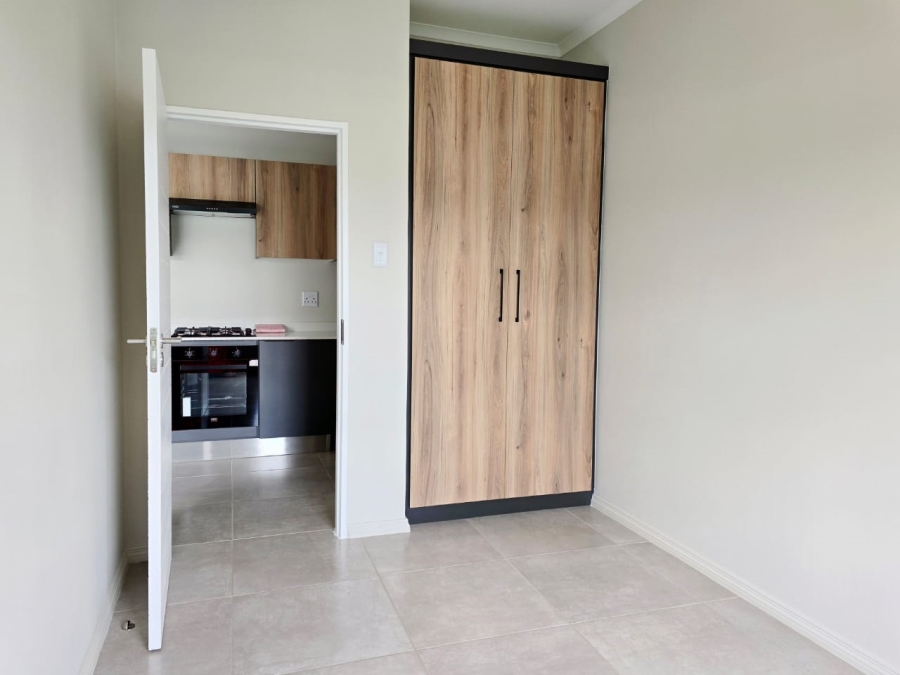 2 Bedroom Property for Sale in Glen Austin Gauteng