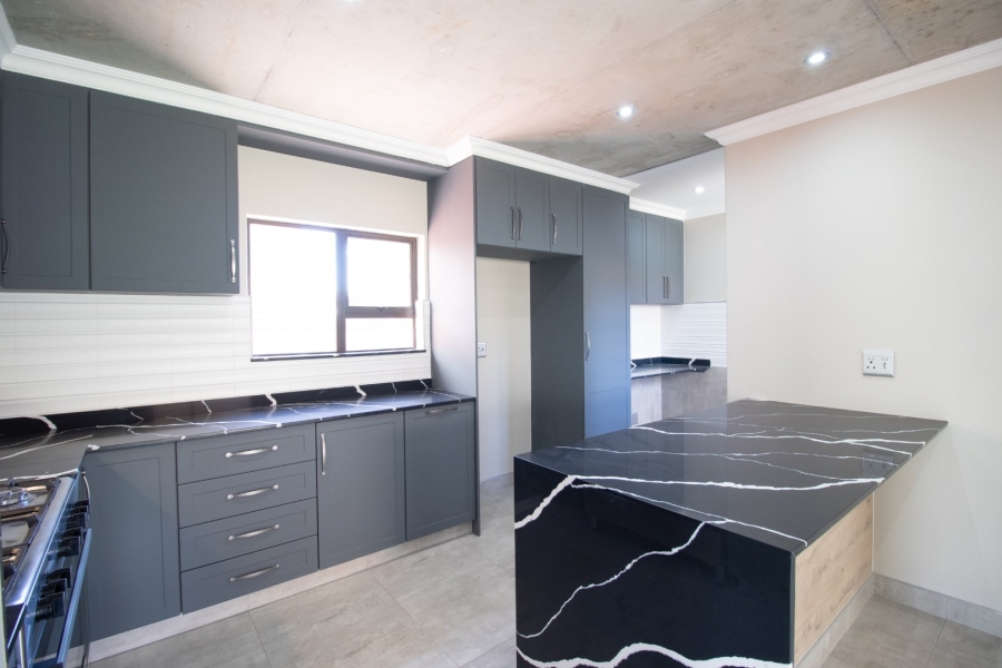 5 Bedroom Property for Sale in Comet Gauteng