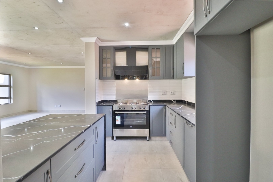 5 Bedroom Property for Sale in Comet Gauteng