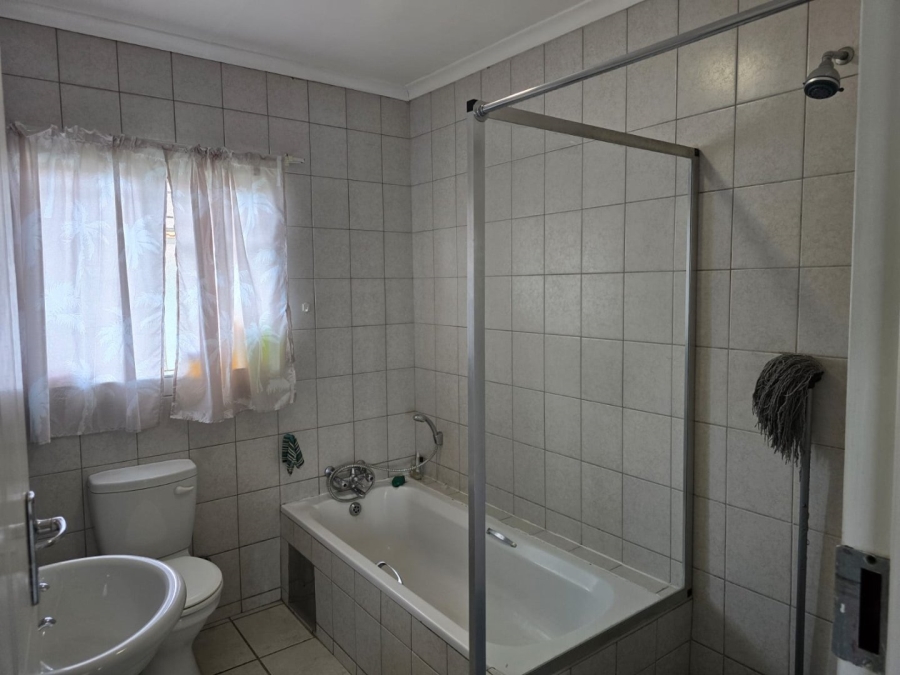 2 Bedroom Property for Sale in Comet Gauteng