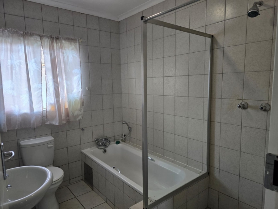 2 Bedroom Property for Sale in Comet Gauteng