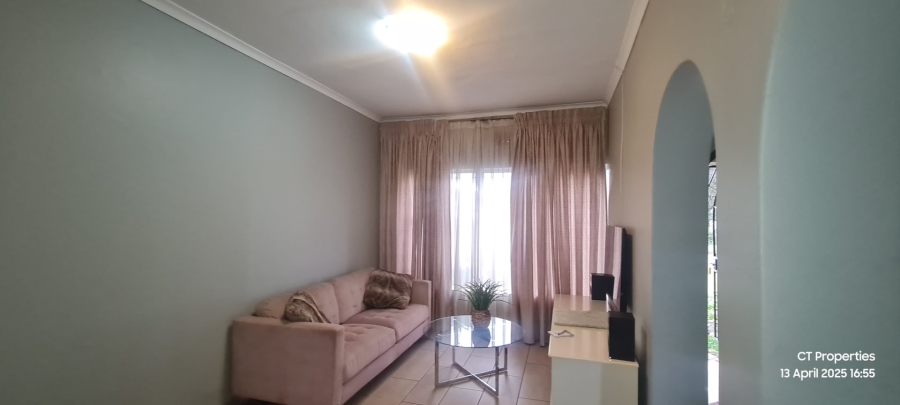 5 Bedroom Property for Sale in Reigerpark Gauteng