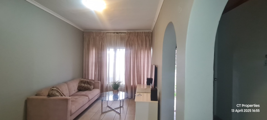 5 Bedroom Property for Sale in Reigerpark Gauteng