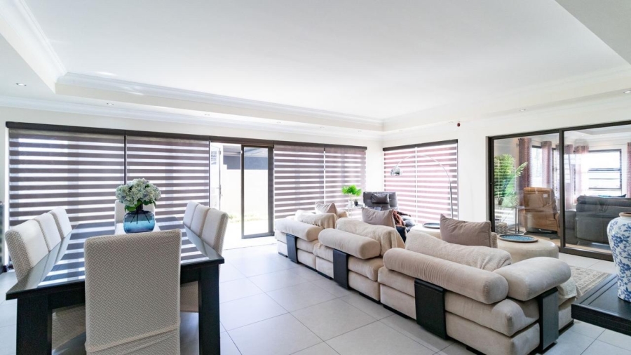 8 Bedroom Property for Sale in Kungwini Country Estate Gauteng