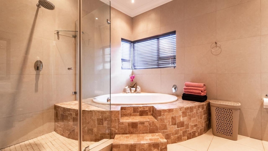 8 Bedroom Property for Sale in Kungwini Country Estate Gauteng