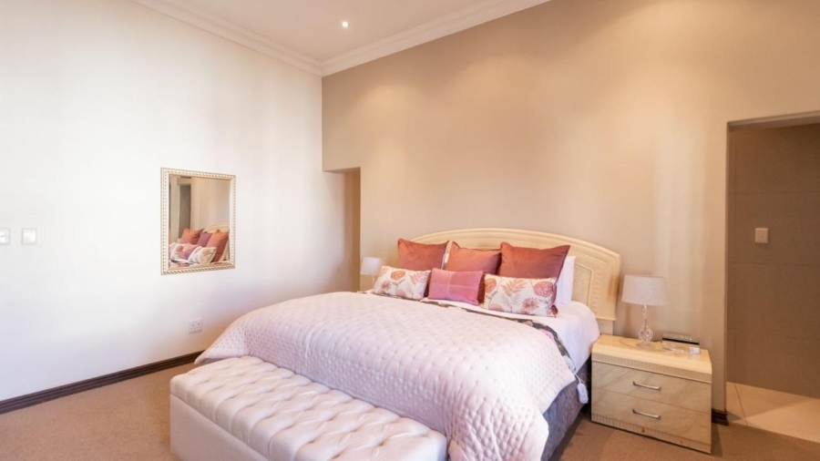 8 Bedroom Property for Sale in Kungwini Country Estate Gauteng