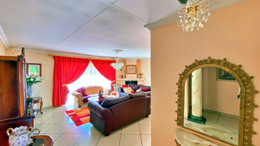 4 Bedroom Property for Sale in Eersterust Gauteng