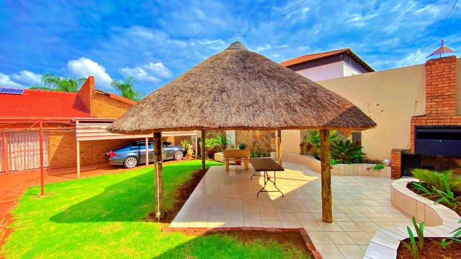4 Bedroom Property for Sale in Eersterust Gauteng