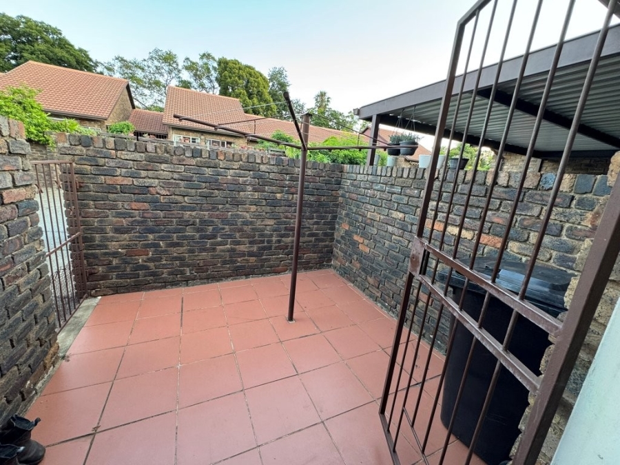 3 Bedroom Property for Sale in Birchleigh North Gauteng