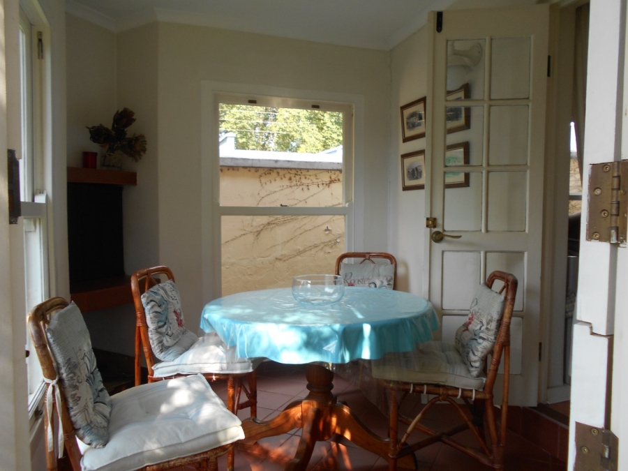 To Let 1 Bedroom Property for Rent in Rosebank Gauteng