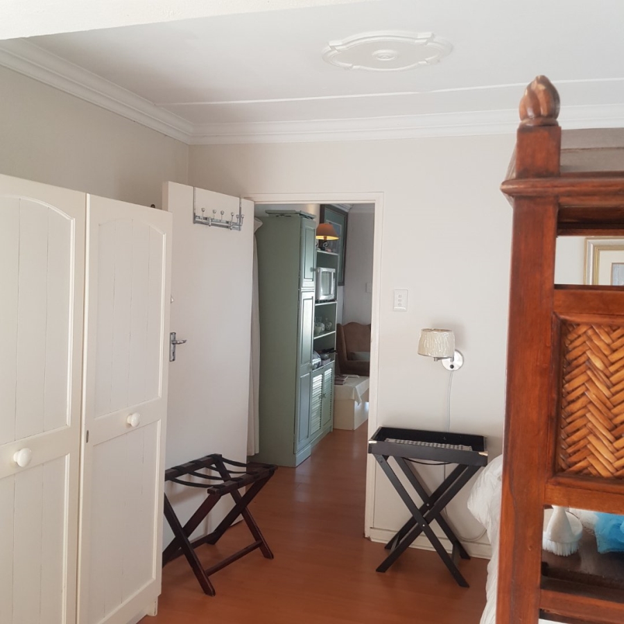 To Let 1 Bedroom Property for Rent in Rosebank Gauteng