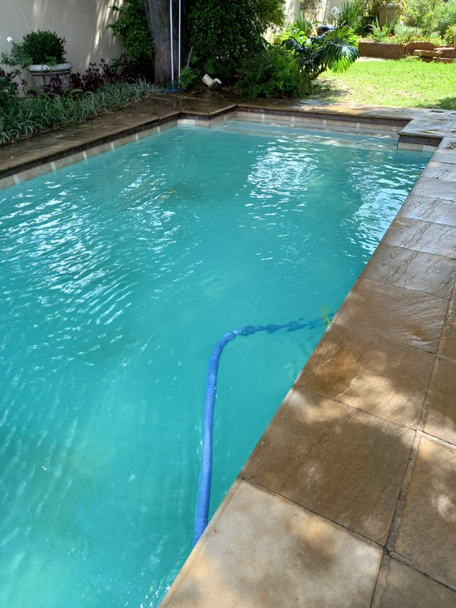 To Let 1 Bedroom Property for Rent in Rosebank Gauteng