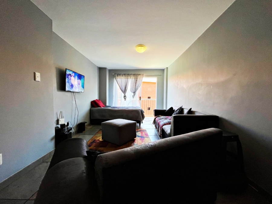 2 Bedroom Property for Sale in Die Hoewes Gauteng