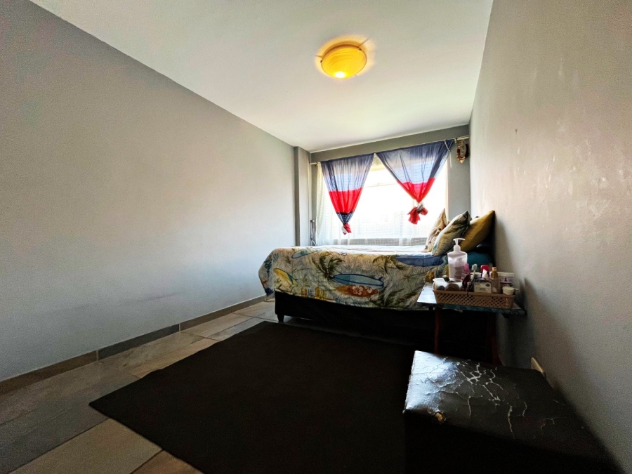 2 Bedroom Property for Sale in Die Hoewes Gauteng