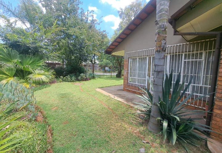 4 Bedroom Property for Sale in Pretoria Gardens Gauteng