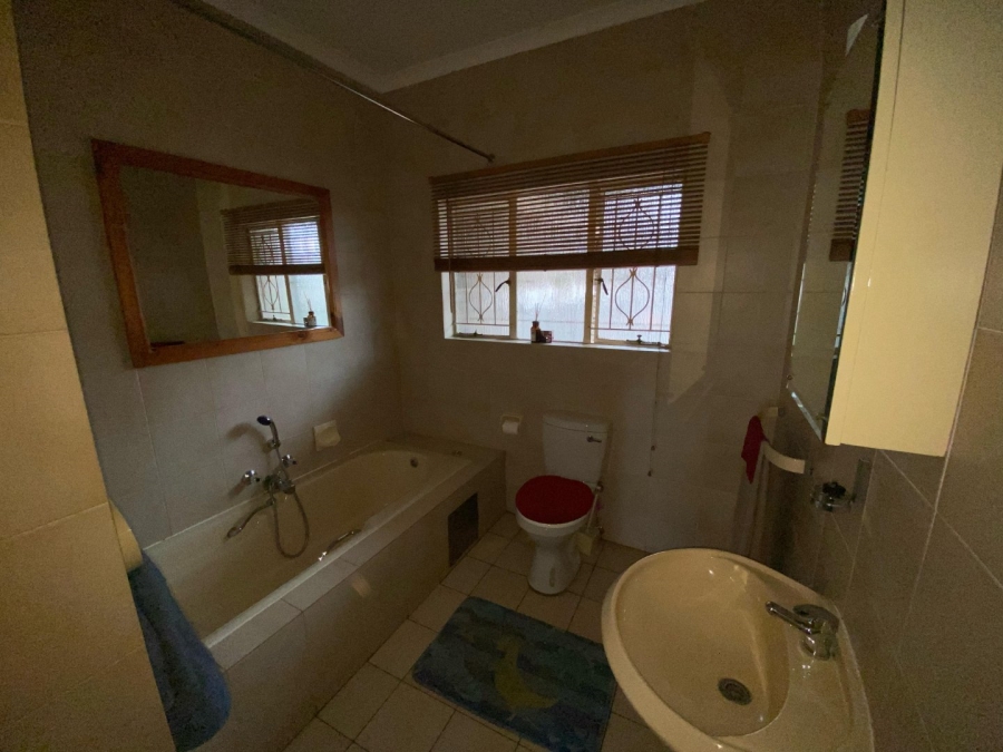 4 Bedroom Property for Sale in Van Riebeeck Park Gauteng