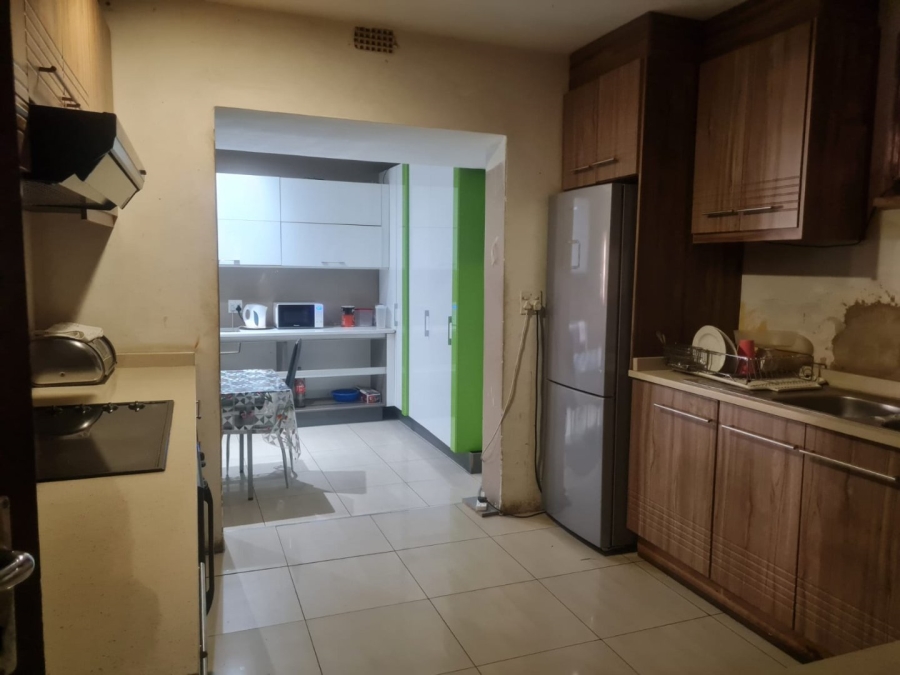  Bedroom Property for Sale in Lenasia Ext 6 Gauteng