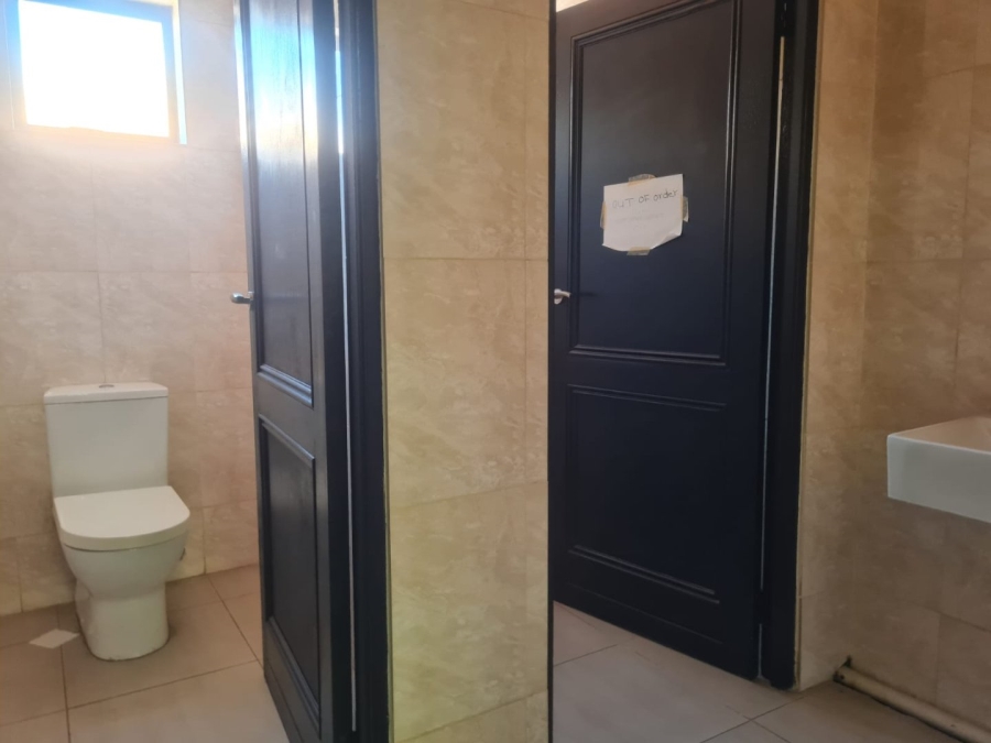  Bedroom Property for Sale in Lenasia Ext 6 Gauteng