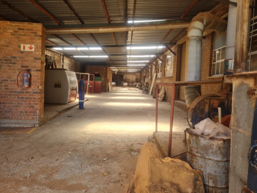  Bedroom Property for Sale in Lenasia Ext 6 Gauteng