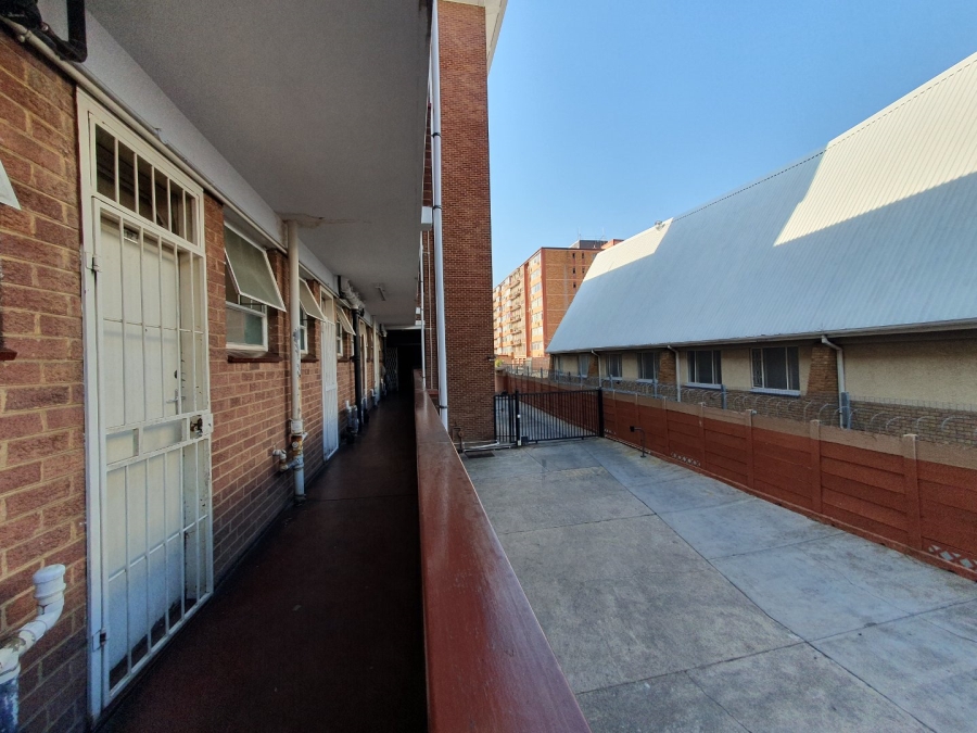 1 Bedroom Property for Sale in Pretoria Gauteng