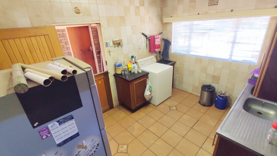 Commercial Property for Sale in Andeon AH Gauteng