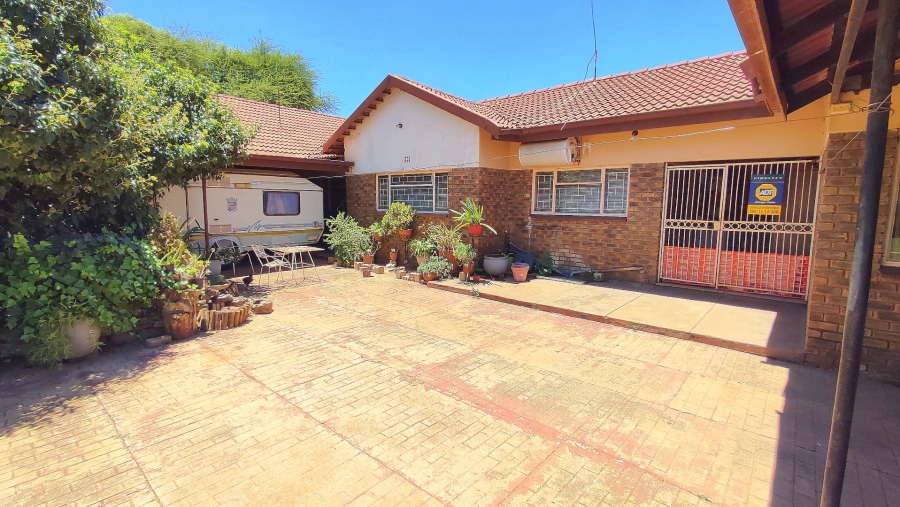 Commercial Property for Sale in Andeon AH Gauteng