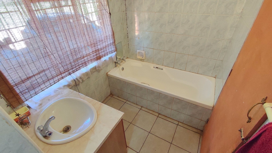 Commercial Property for Sale in Andeon AH Gauteng