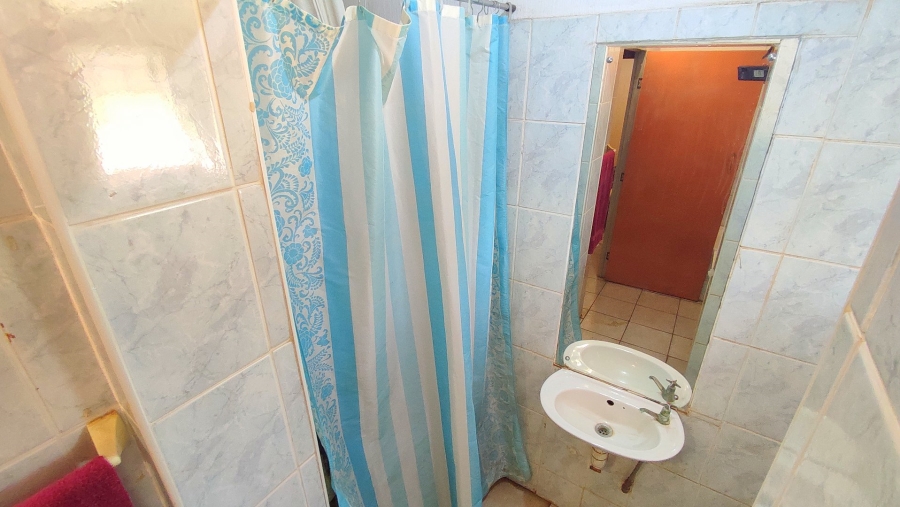 Commercial Property for Sale in Andeon AH Gauteng