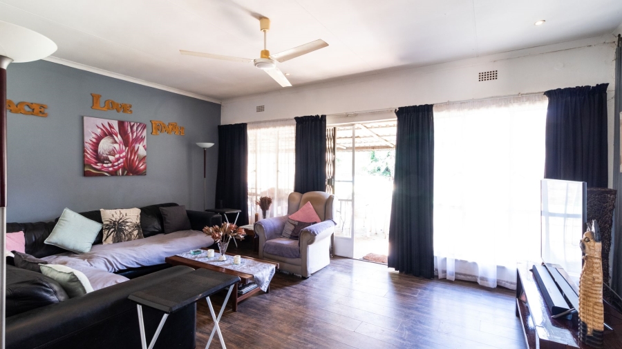 4 Bedroom Property for Sale in Van Riebeeck Park Gauteng