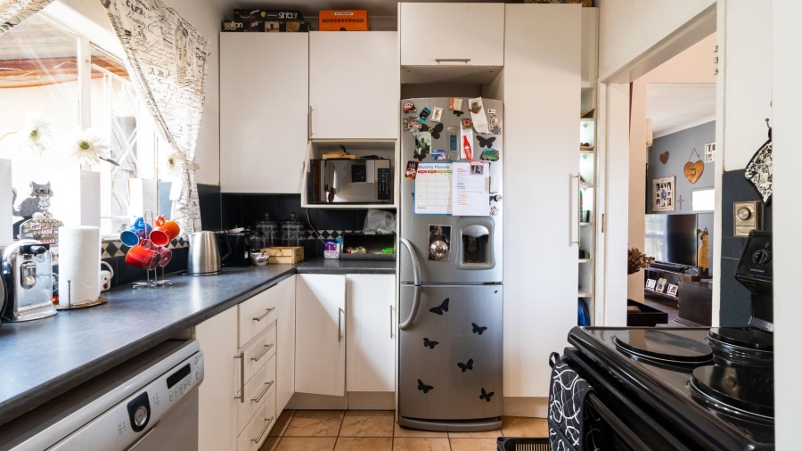 4 Bedroom Property for Sale in Van Riebeeck Park Gauteng