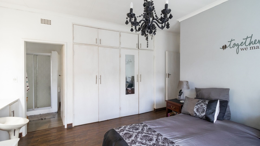 4 Bedroom Property for Sale in Van Riebeeck Park Gauteng