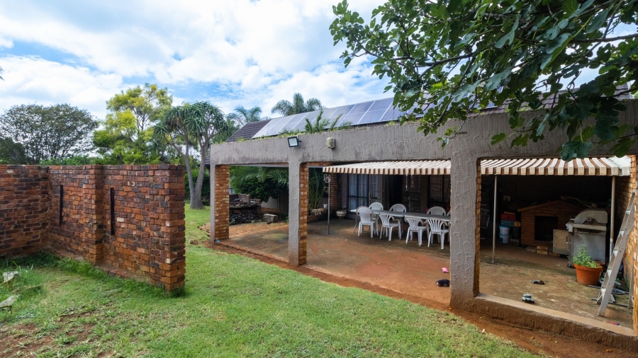 4 Bedroom Property for Sale in Van Riebeeck Park Gauteng