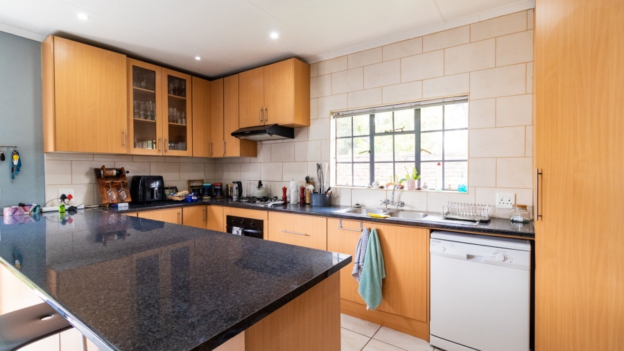 4 Bedroom Property for Sale in Van Riebeeck Park Gauteng