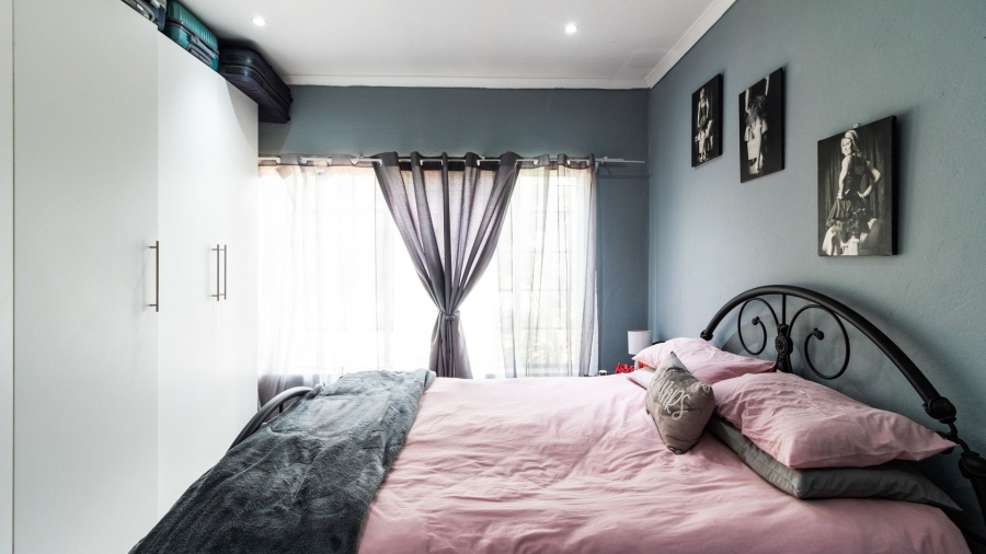 4 Bedroom Property for Sale in Van Riebeeck Park Gauteng