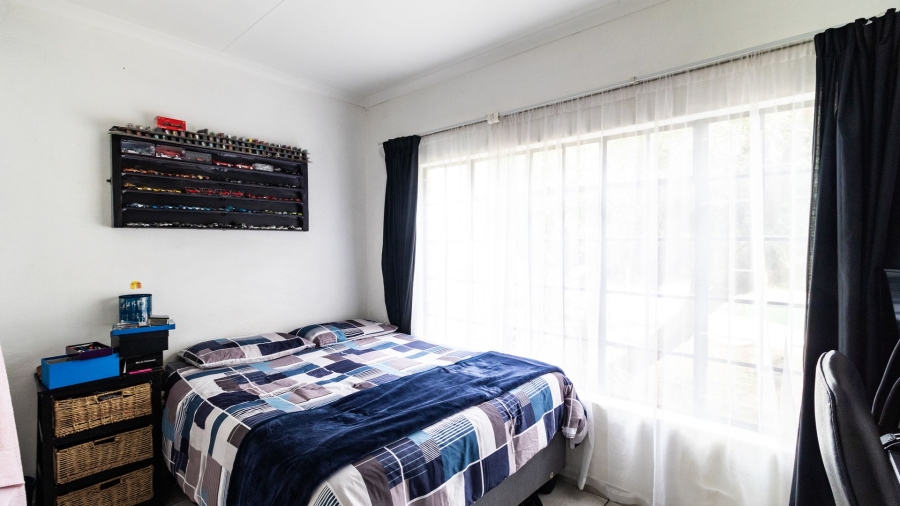 4 Bedroom Property for Sale in Van Riebeeck Park Gauteng