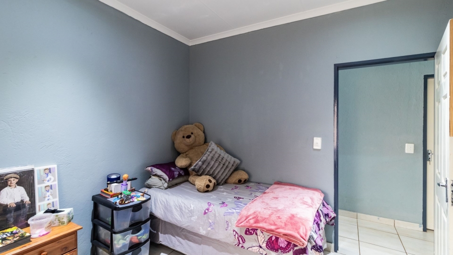 4 Bedroom Property for Sale in Van Riebeeck Park Gauteng