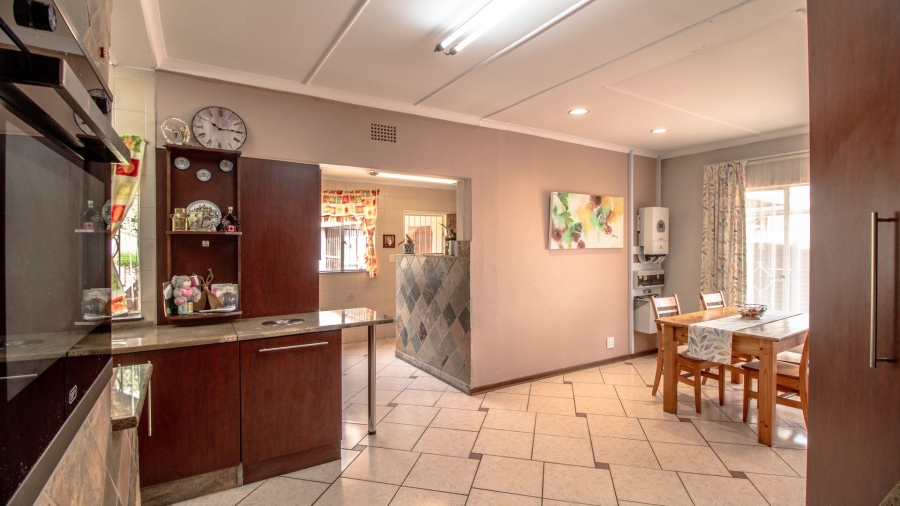 4 Bedroom Property for Sale in Van Riebeeck Park Gauteng