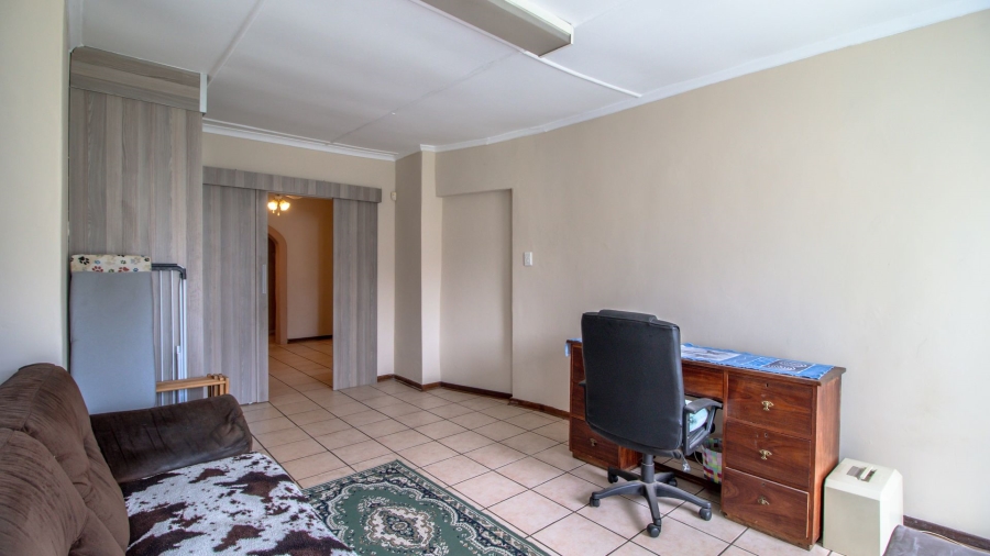 4 Bedroom Property for Sale in Van Riebeeck Park Gauteng