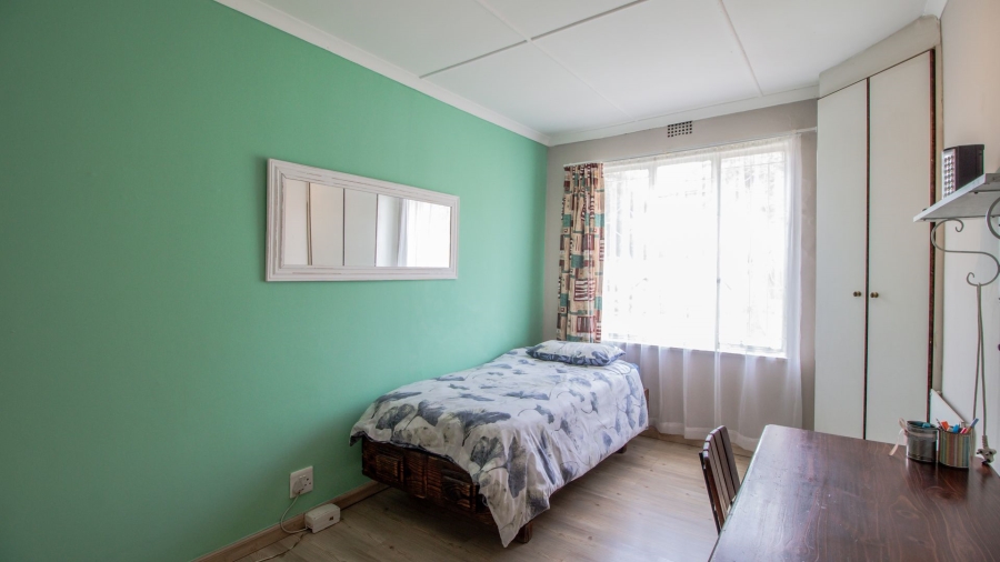 4 Bedroom Property for Sale in Van Riebeeck Park Gauteng