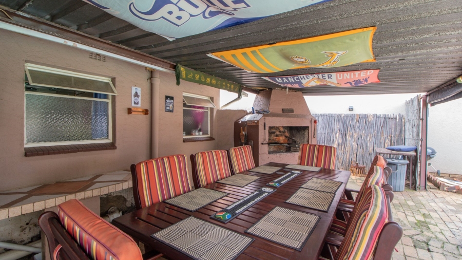 4 Bedroom Property for Sale in Van Riebeeck Park Gauteng