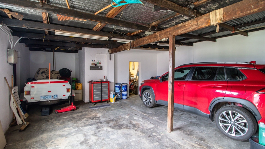 4 Bedroom Property for Sale in Van Riebeeck Park Gauteng